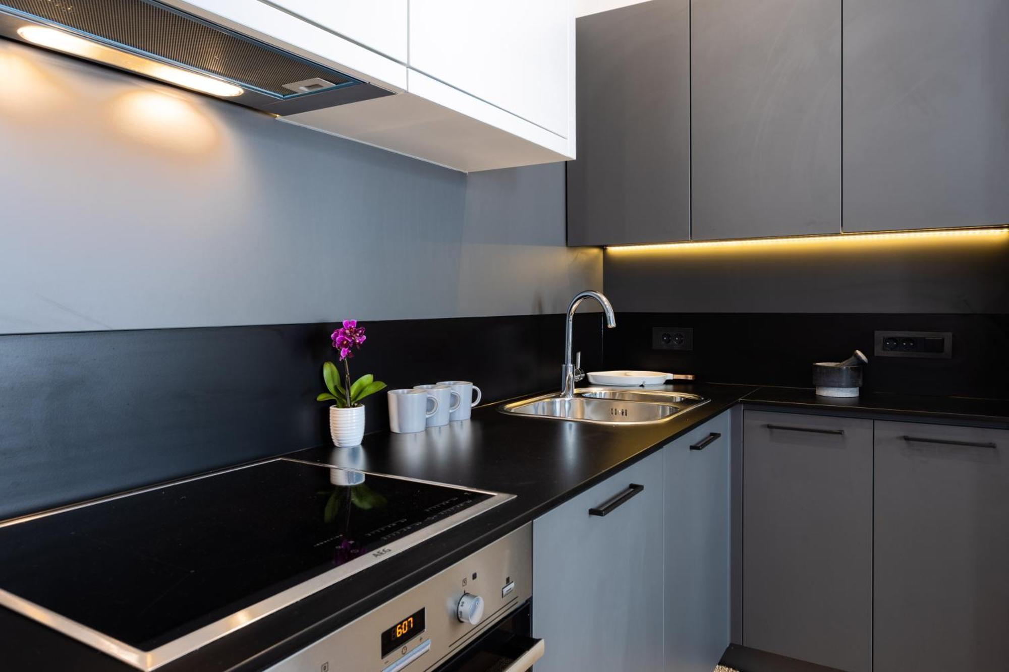 Apartment Ratko By Blueapartments - Free Private Parking 萨格勒布 外观 照片